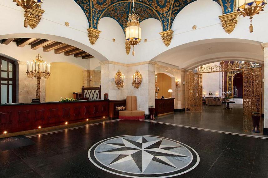 Hilton Moscow Leningradskaya Hotel Interior photo